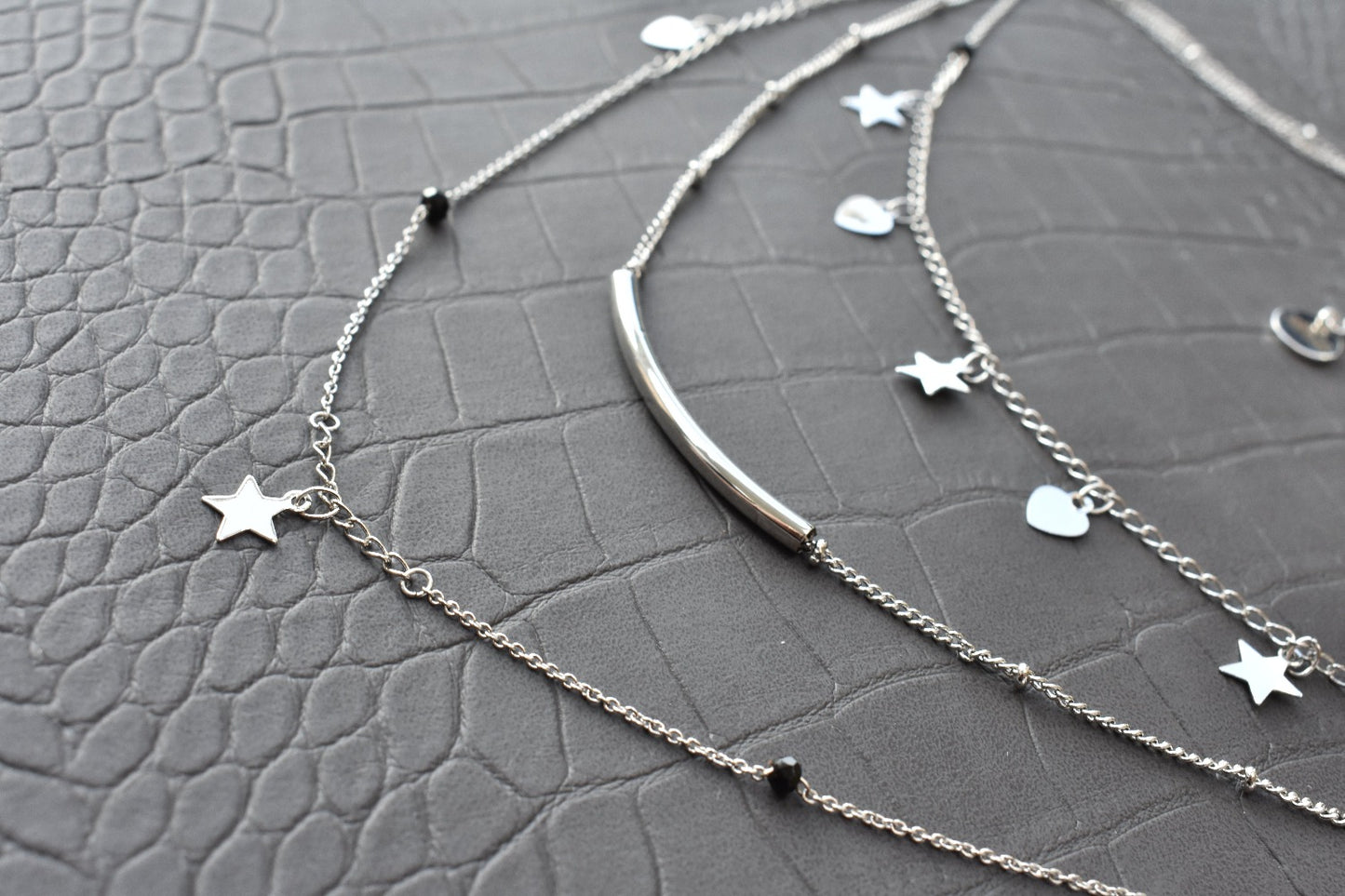 Ketting zilver drielaags met bedels | Studio XOVA V.67