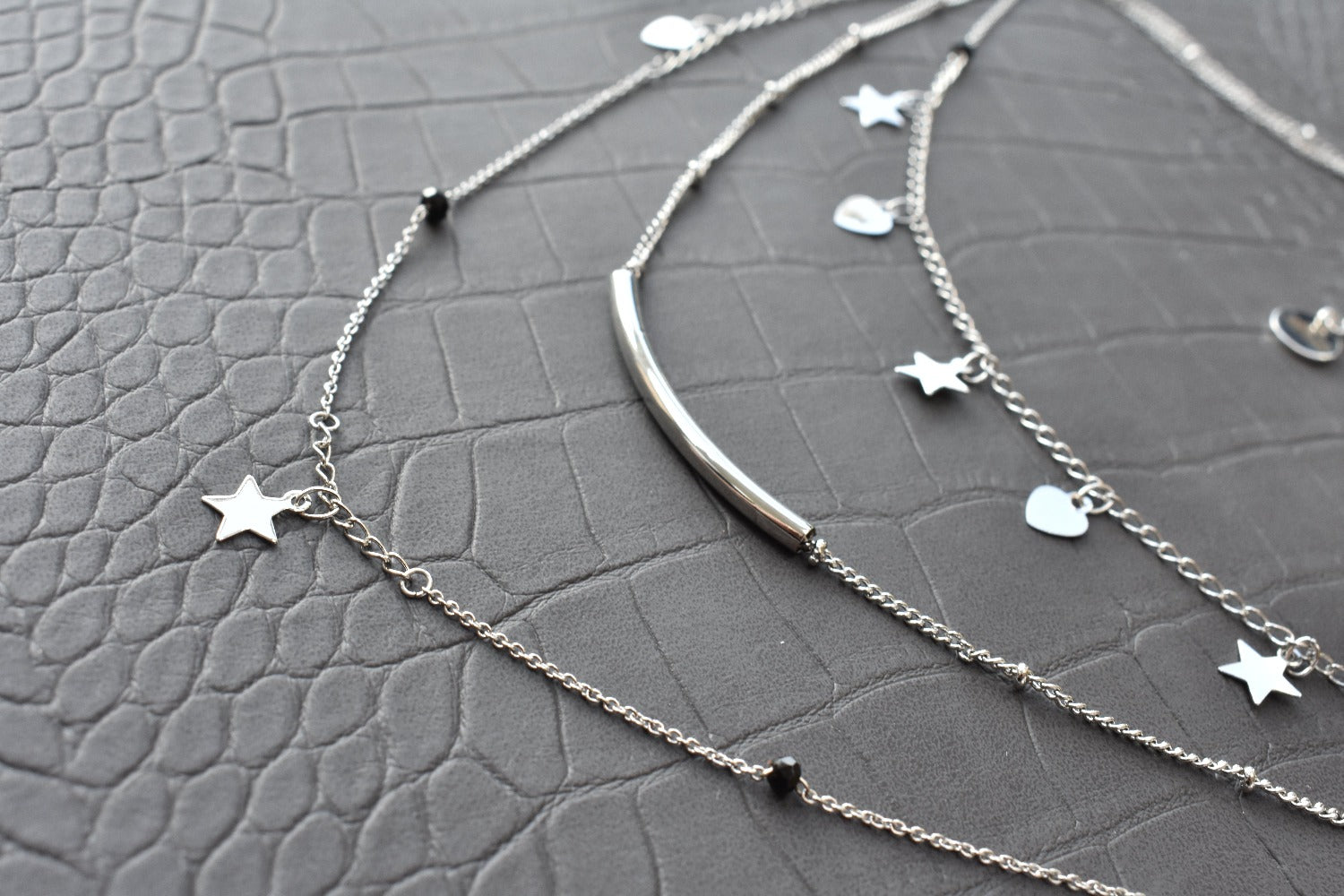 Ketting zilver drielaags met bedels | Studio XOVA V.67